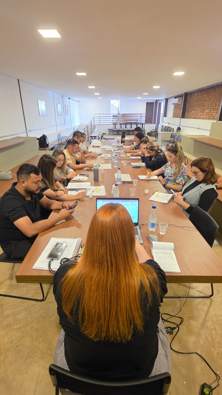 Discussão em grupo durante o curso